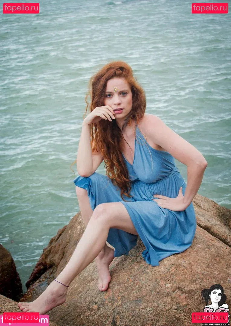 Aurora Onlyfans Photo Gallery 