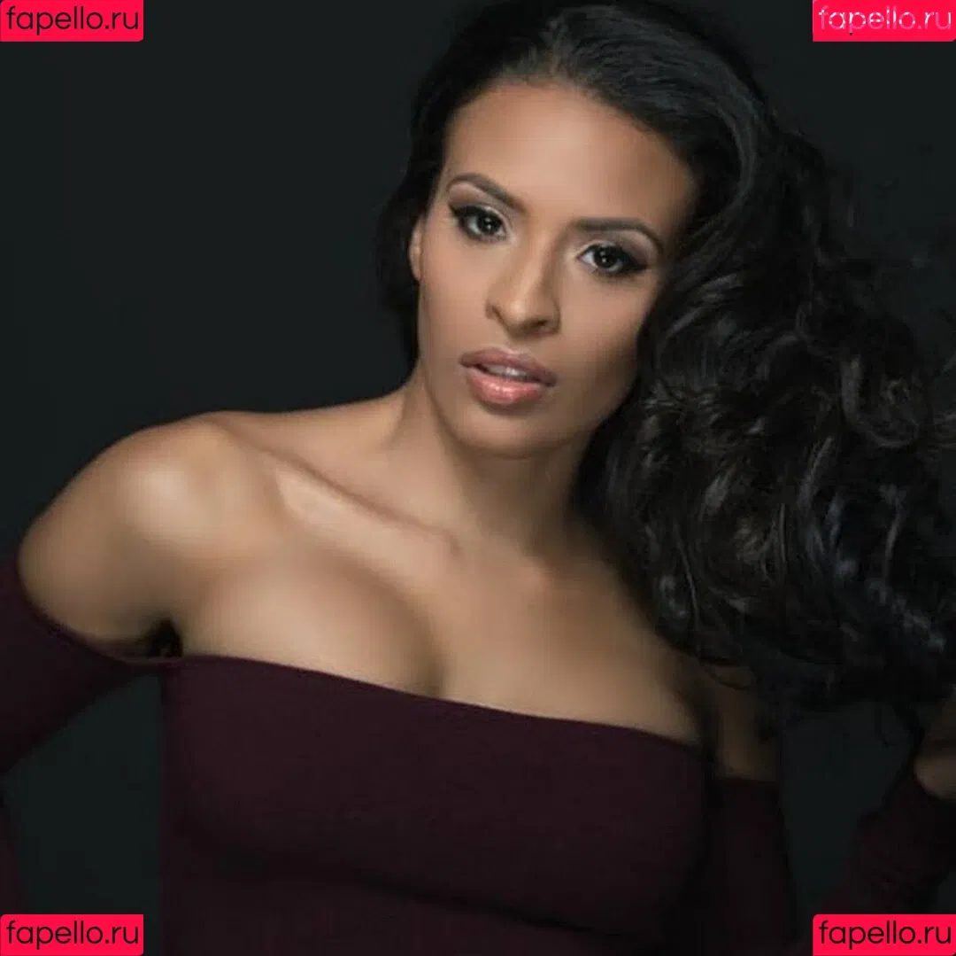 Zelina Vega Onlyfans Photo Gallery 