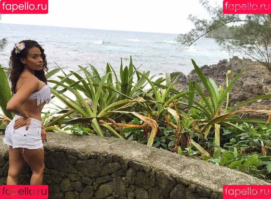 Zelina Vega Onlyfans Photo Gallery 