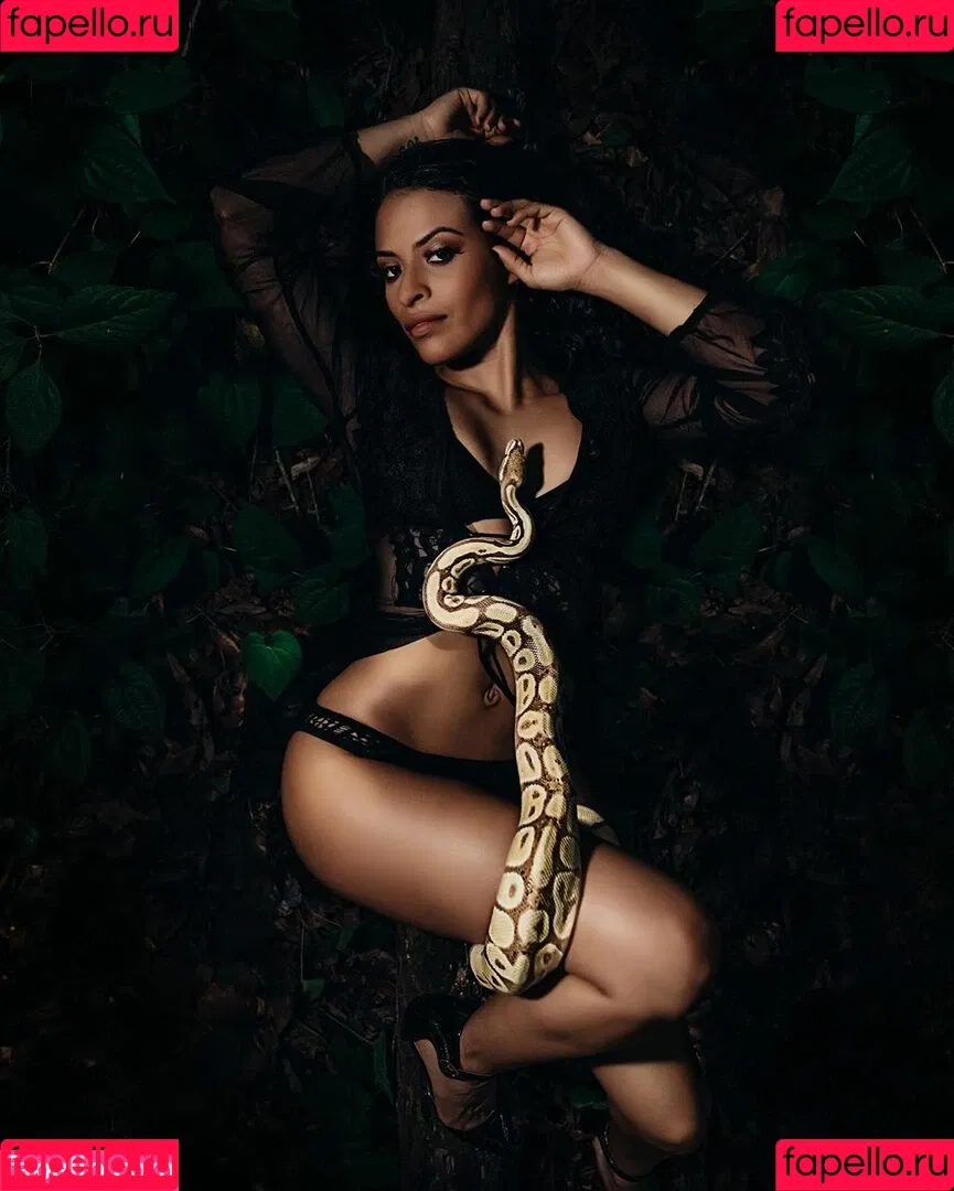 Zelina Vega Onlyfans Photo Gallery 
