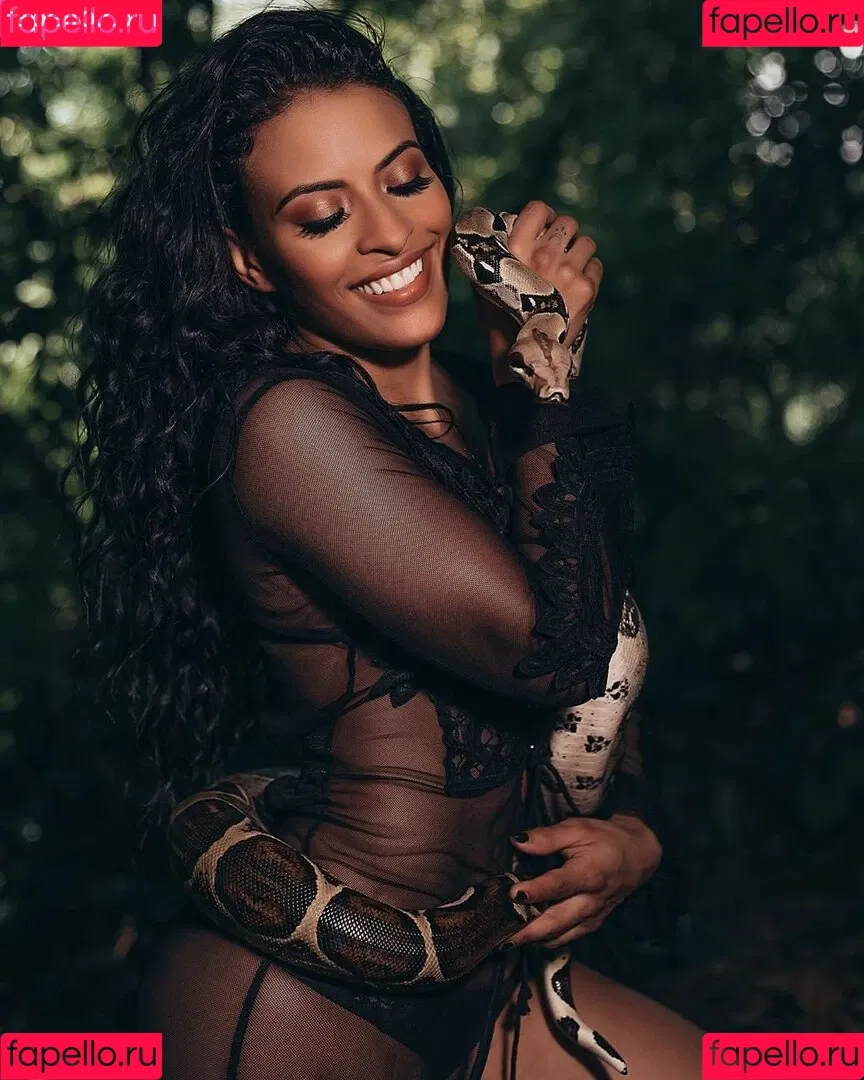 Zelina Vega Onlyfans Photo Gallery 