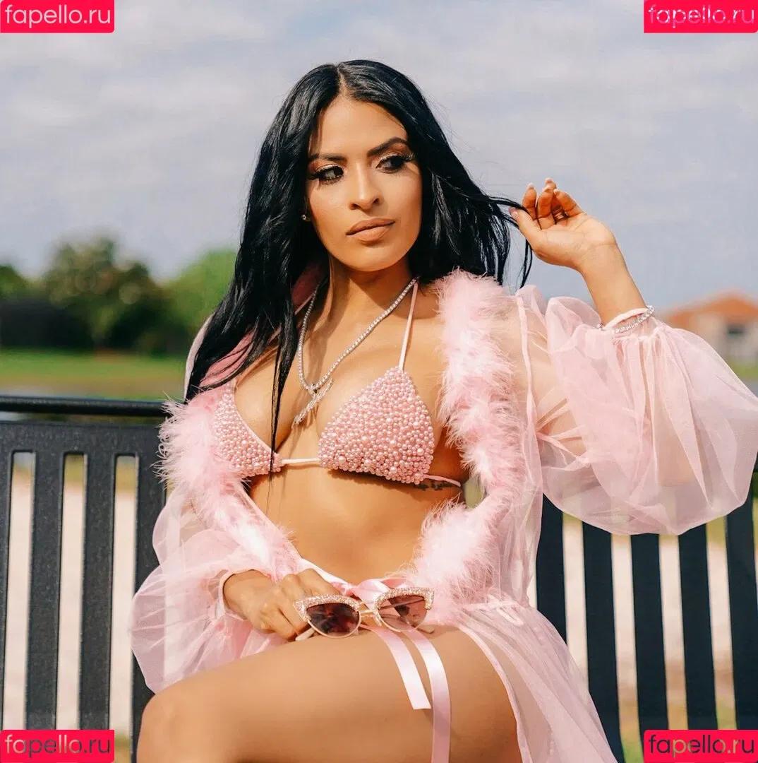 Zelina Vega Onlyfans Photo Gallery 