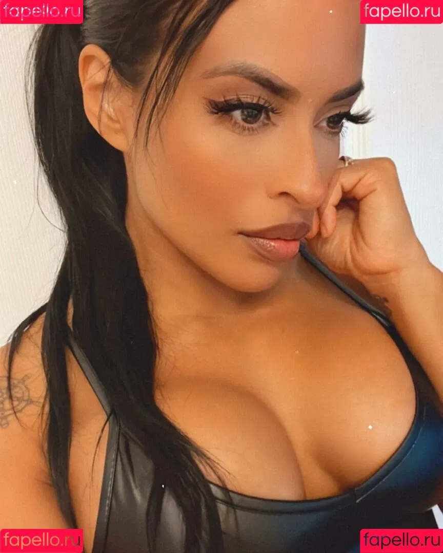 Zelina Vega Onlyfans Photo Gallery 