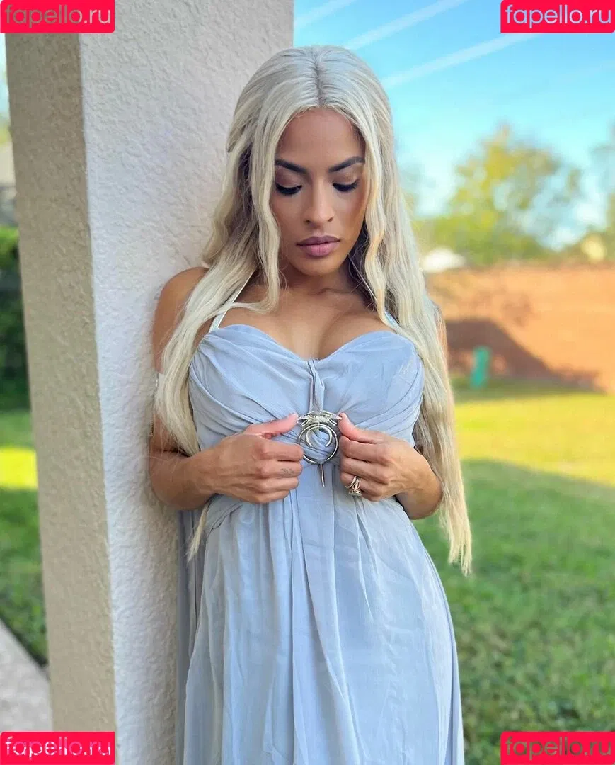 Zelina Vega Onlyfans Photo Gallery 