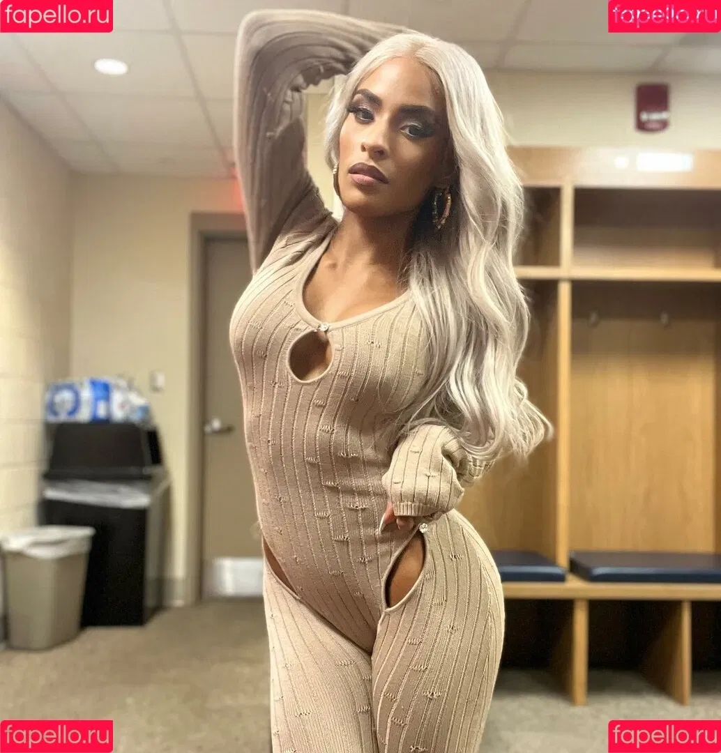 Zelina Vega Onlyfans Photo Gallery 