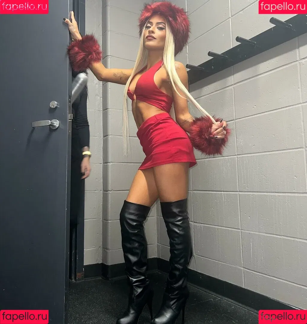 Zelina Vega Onlyfans Photo Gallery 
