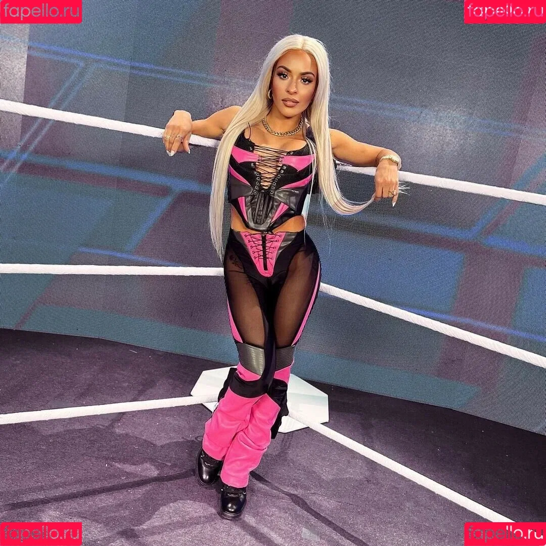 Zelina Vega Onlyfans Photo Gallery 