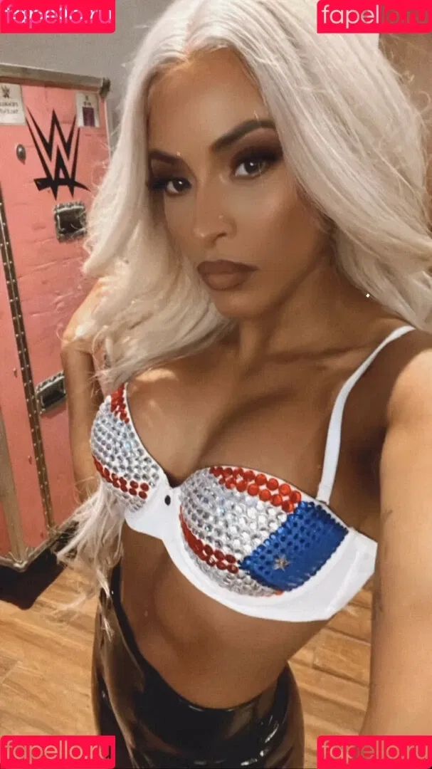 Zelina Vega Onlyfans Photo Gallery 