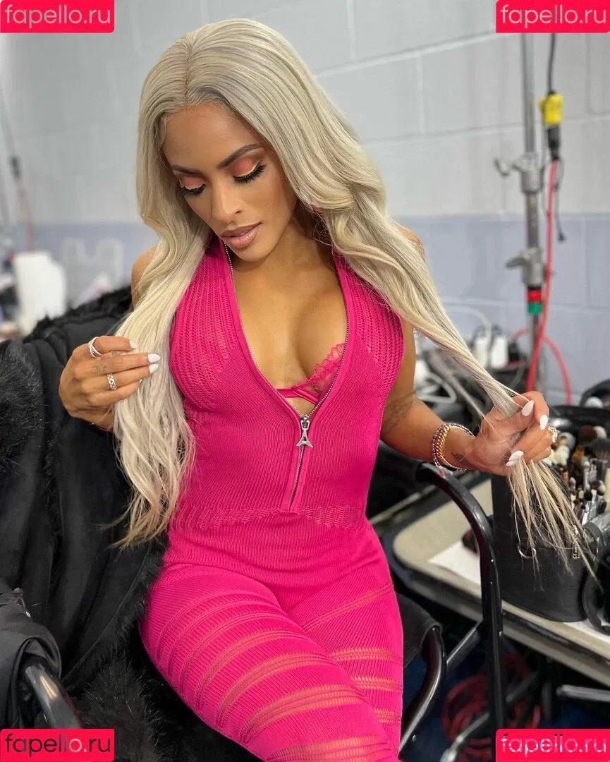 Zelina Vega Onlyfans Photo Gallery 