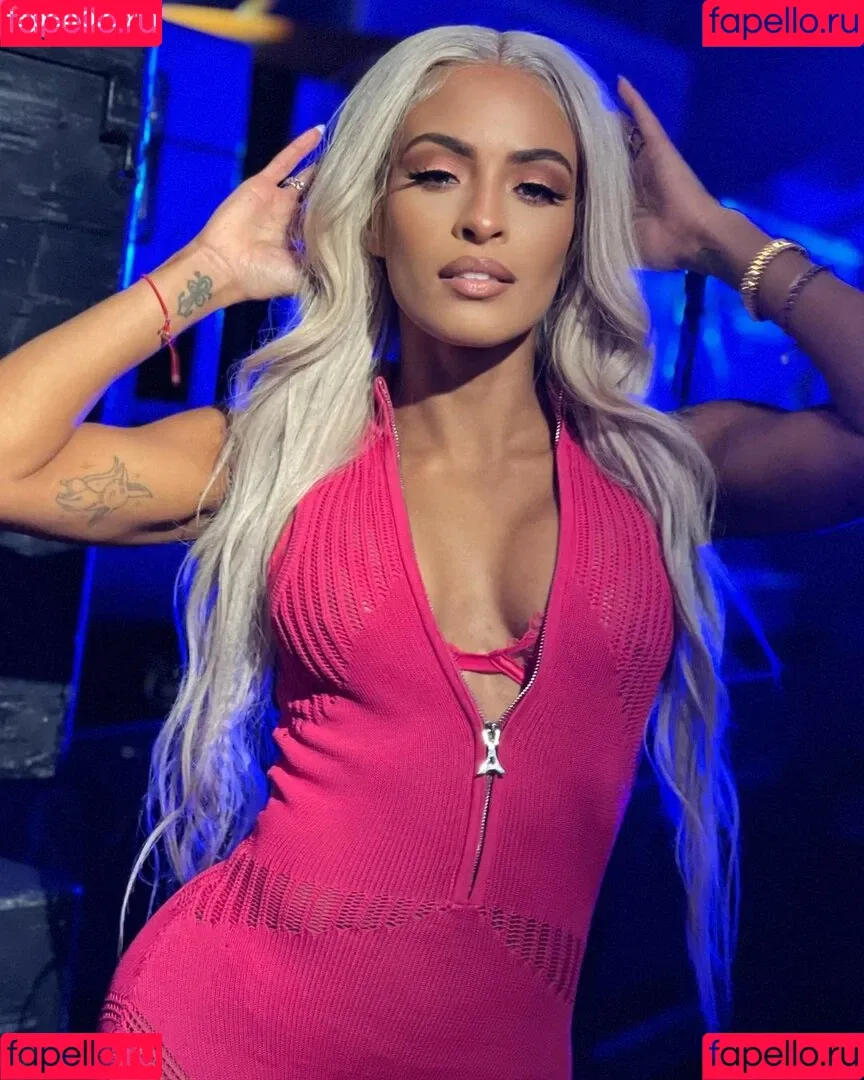 Zelina Vega Onlyfans Photo Gallery 