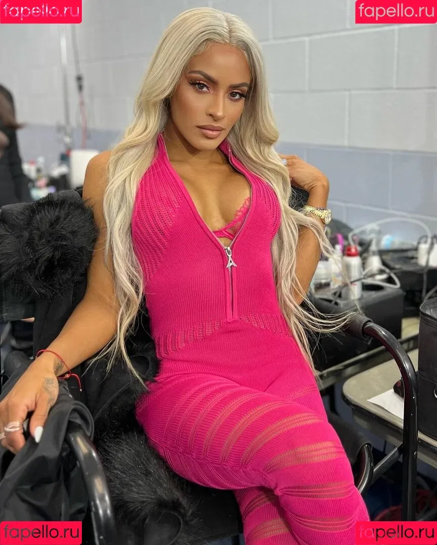 Zelina Vega Onlyfans Photo Gallery 