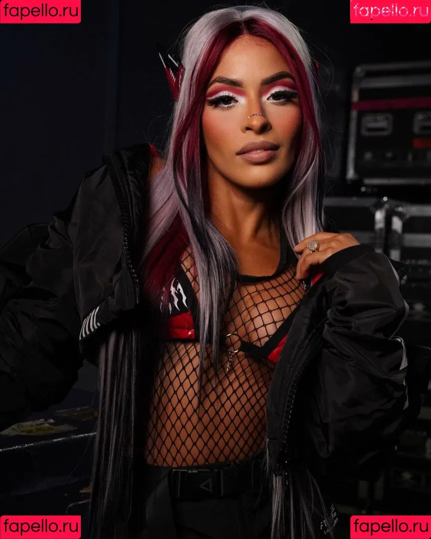 Zelina Vega Onlyfans Photo Gallery 