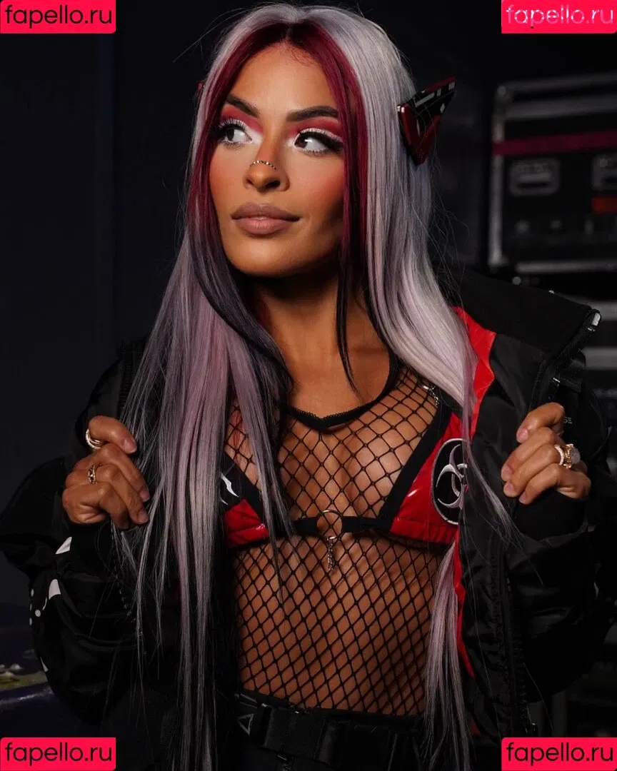 Zelina Vega Onlyfans Photo Gallery 