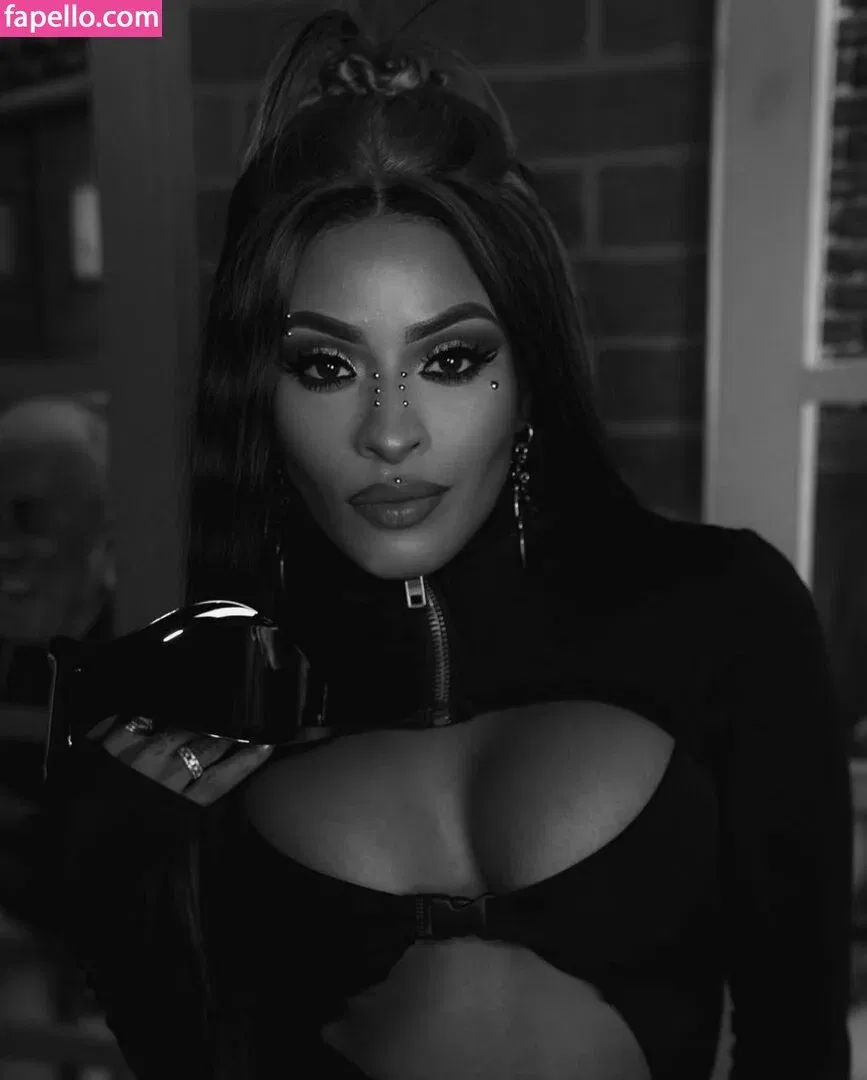 Zelina Vega Onlyfans Photo Gallery 