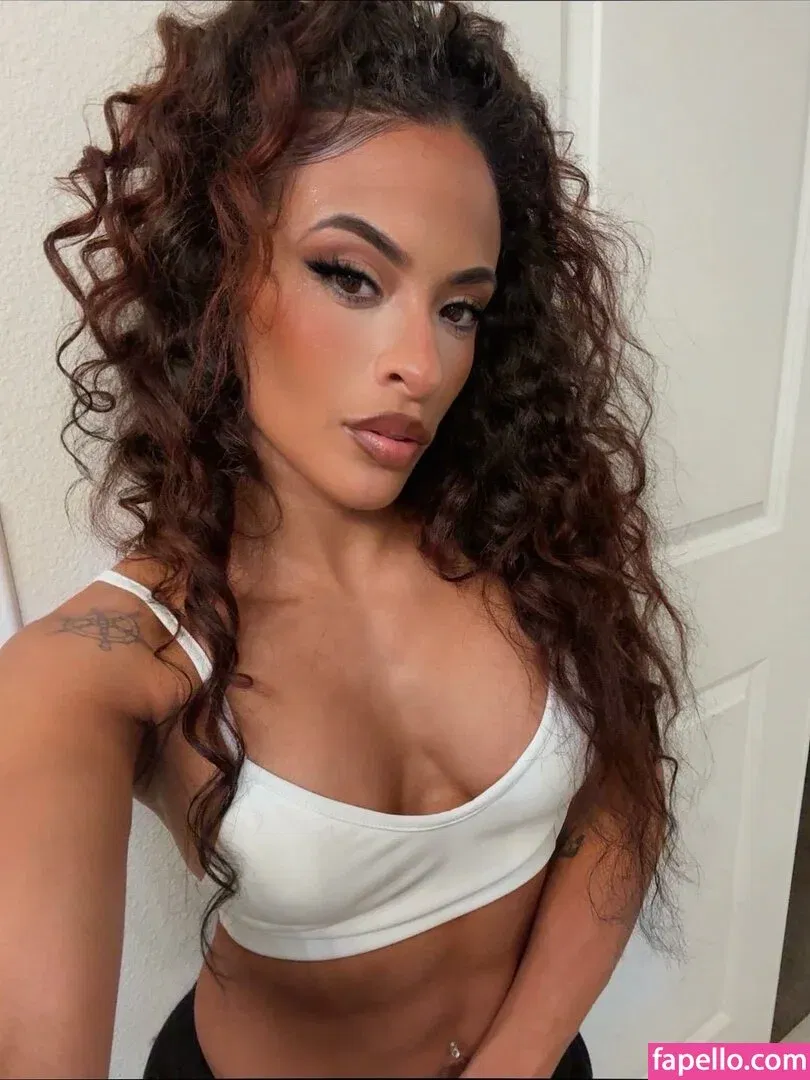 Zelina Vega Onlyfans Photo Gallery 