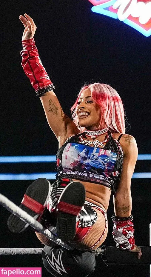 Zelina Vega Onlyfans Photo Gallery 