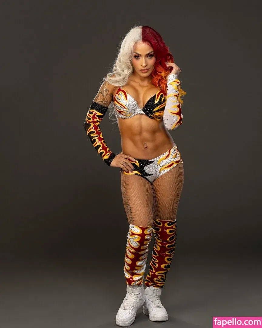 Zelina Vega Onlyfans Photo Gallery 