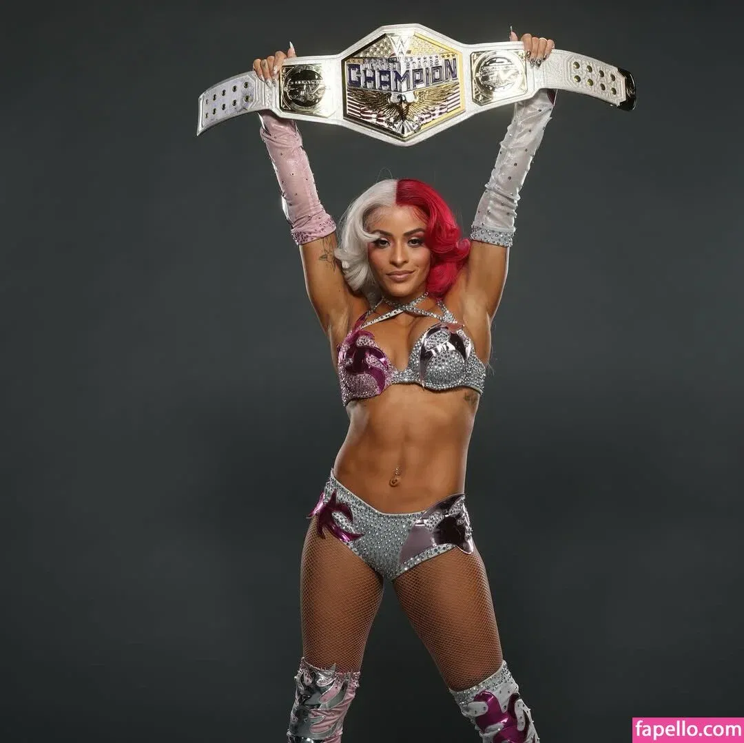 Zelina Vega Onlyfans Photo Gallery 