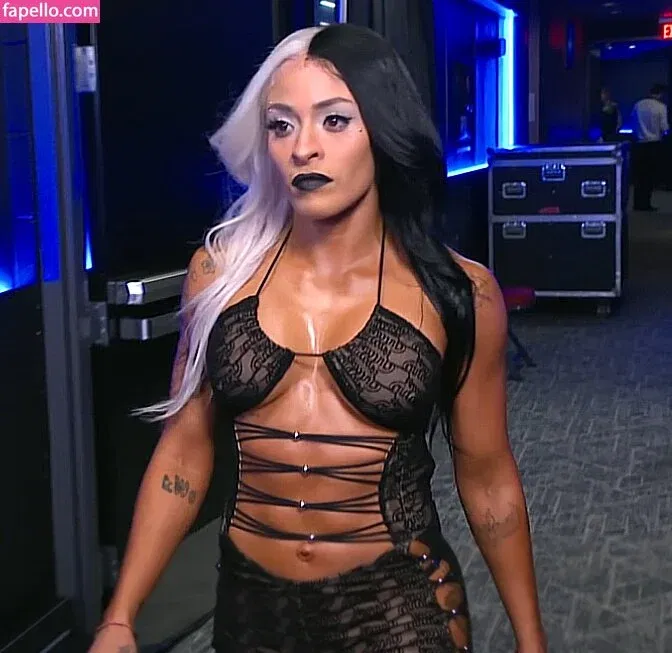 Zelina Vega Onlyfans Photo Gallery 