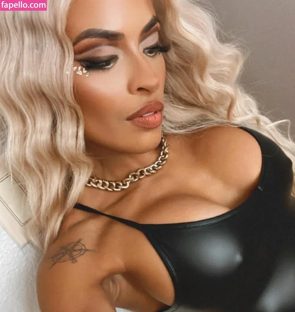 Zelina Vega Onlyfans Photo Gallery 