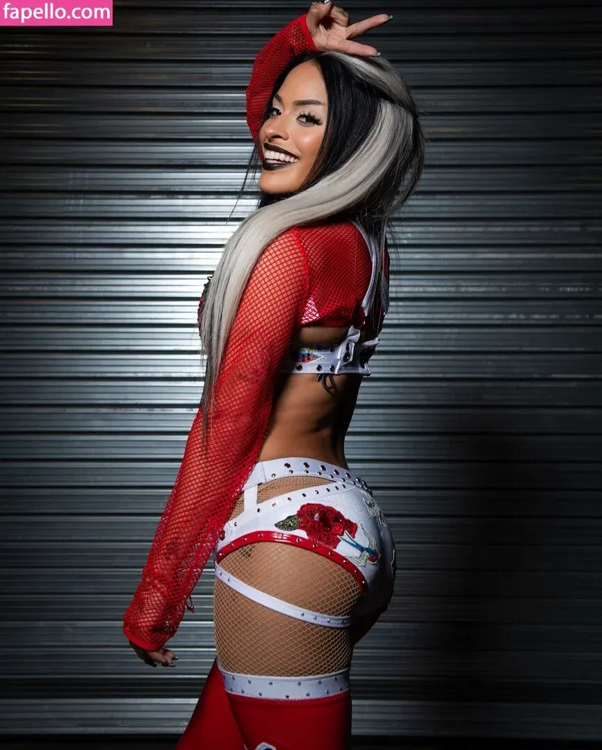 Zelina Vega Onlyfans Photo Gallery 