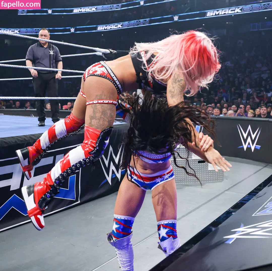 Zelina Vega Onlyfans Photo Gallery 