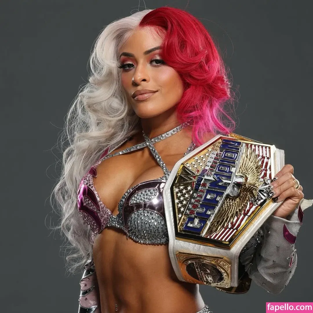 Zelina Vega Onlyfans Photo Gallery 