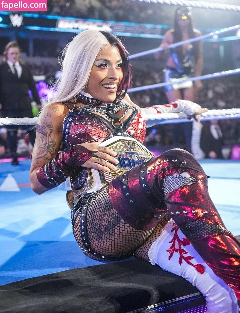 Zelina Vega Onlyfans Photo Gallery 