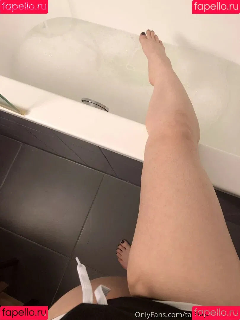 tarathewitch Onlyfans Photo Gallery 