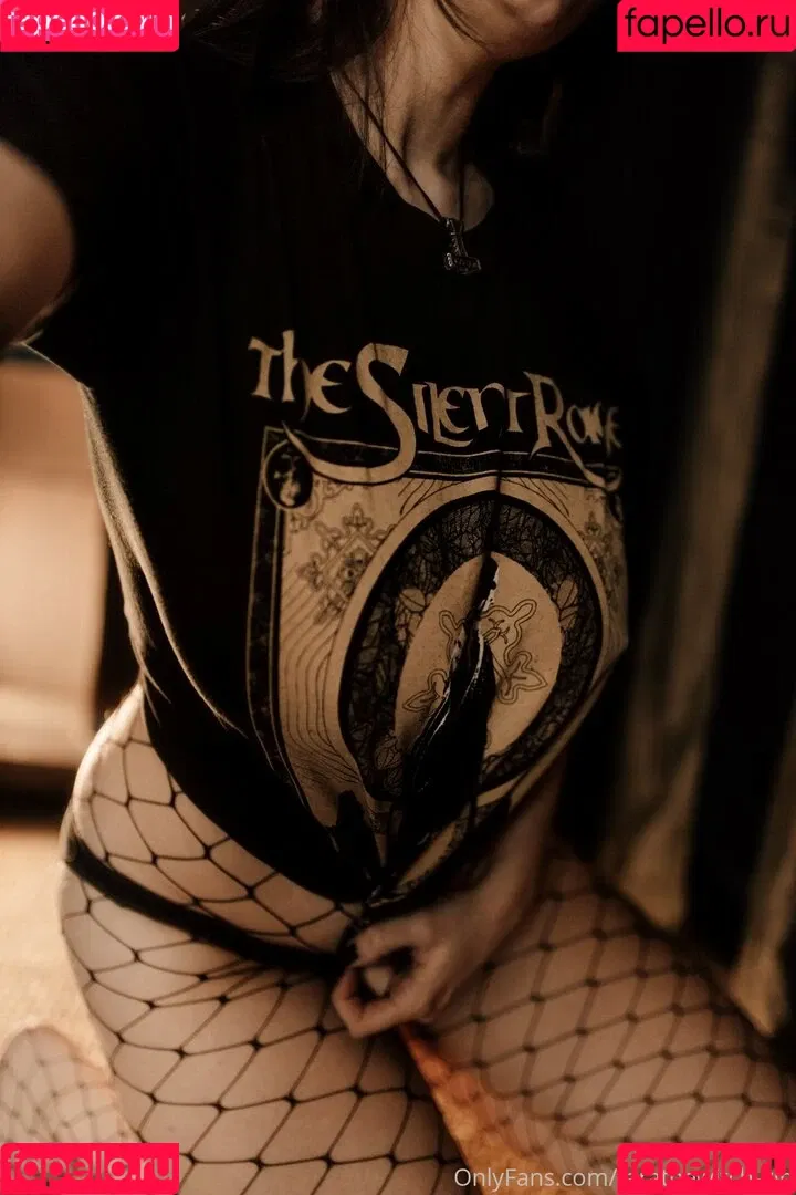 tarathewitch Onlyfans Photo Gallery 