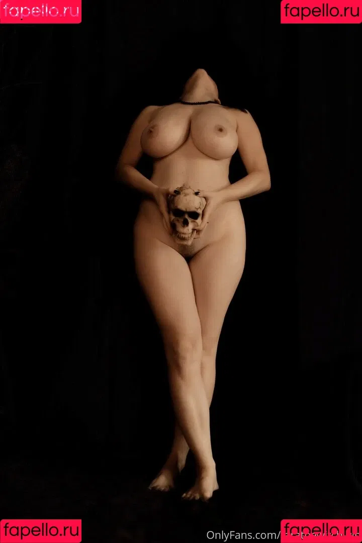 tarathewitch Onlyfans Photo Gallery 
