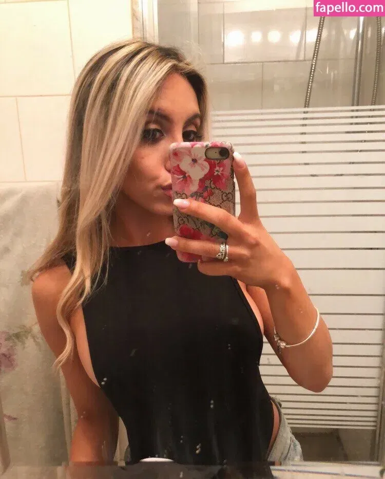 Eva Rende Onlyfans Photo Gallery 