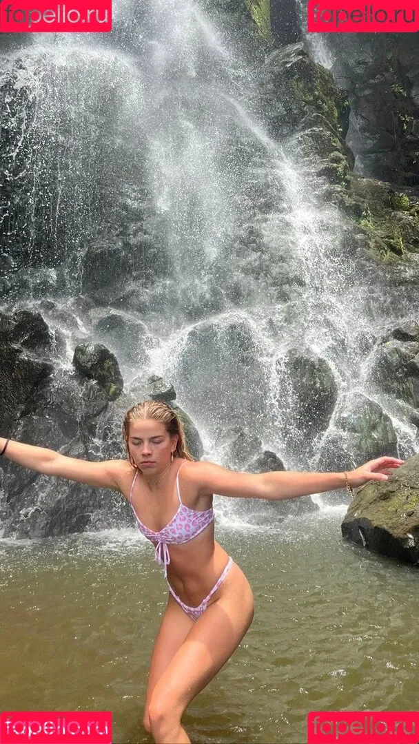 Becca Means Onlyfans Photo Gallery 
