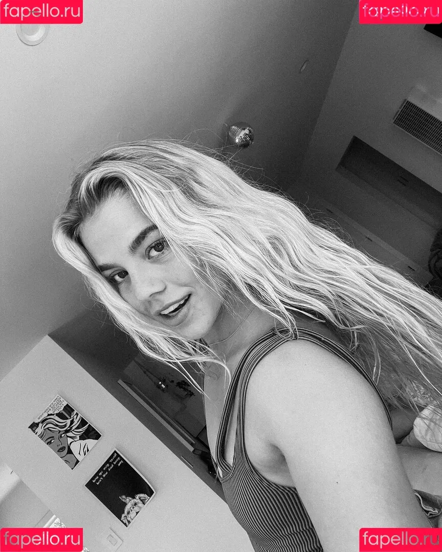 Becca Means Onlyfans Photo Gallery 