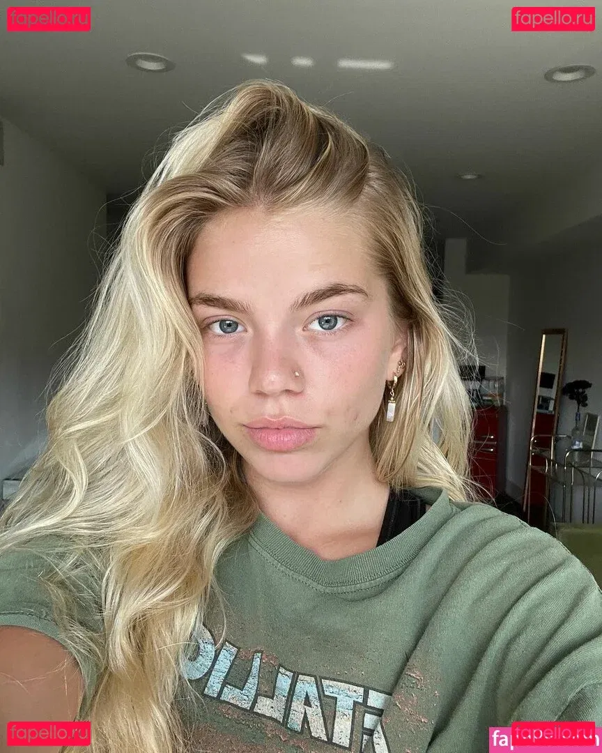 Becca Means Onlyfans Photo Gallery 