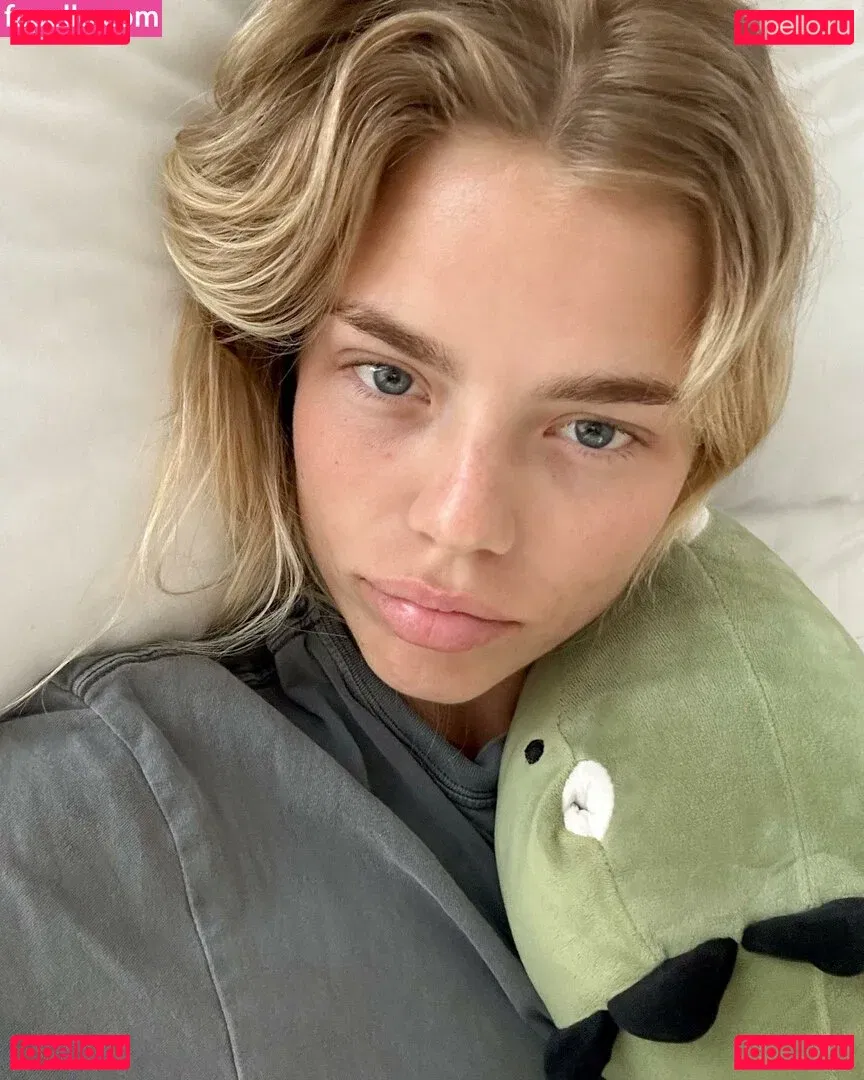 Becca Means Onlyfans Photo Gallery 