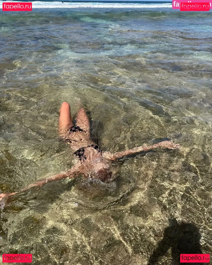 Becca Means Onlyfans Photo Gallery 