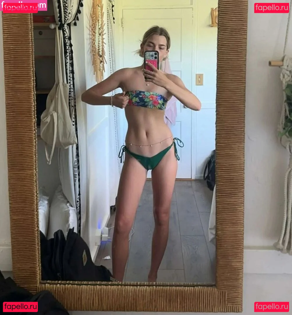 Becca Means Onlyfans Photo Gallery 