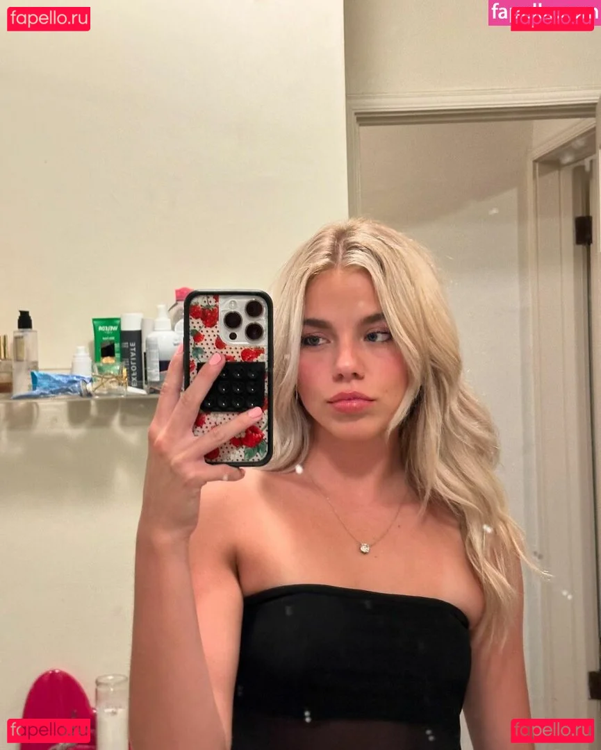 Becca Means Onlyfans Photo Gallery 