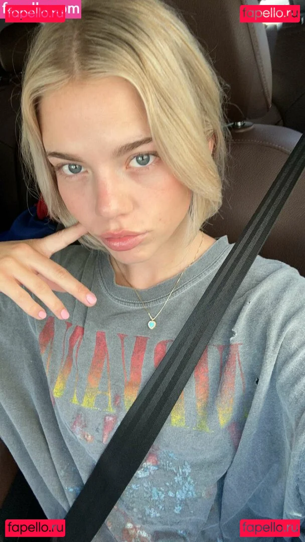 Becca Means Onlyfans Photo Gallery 