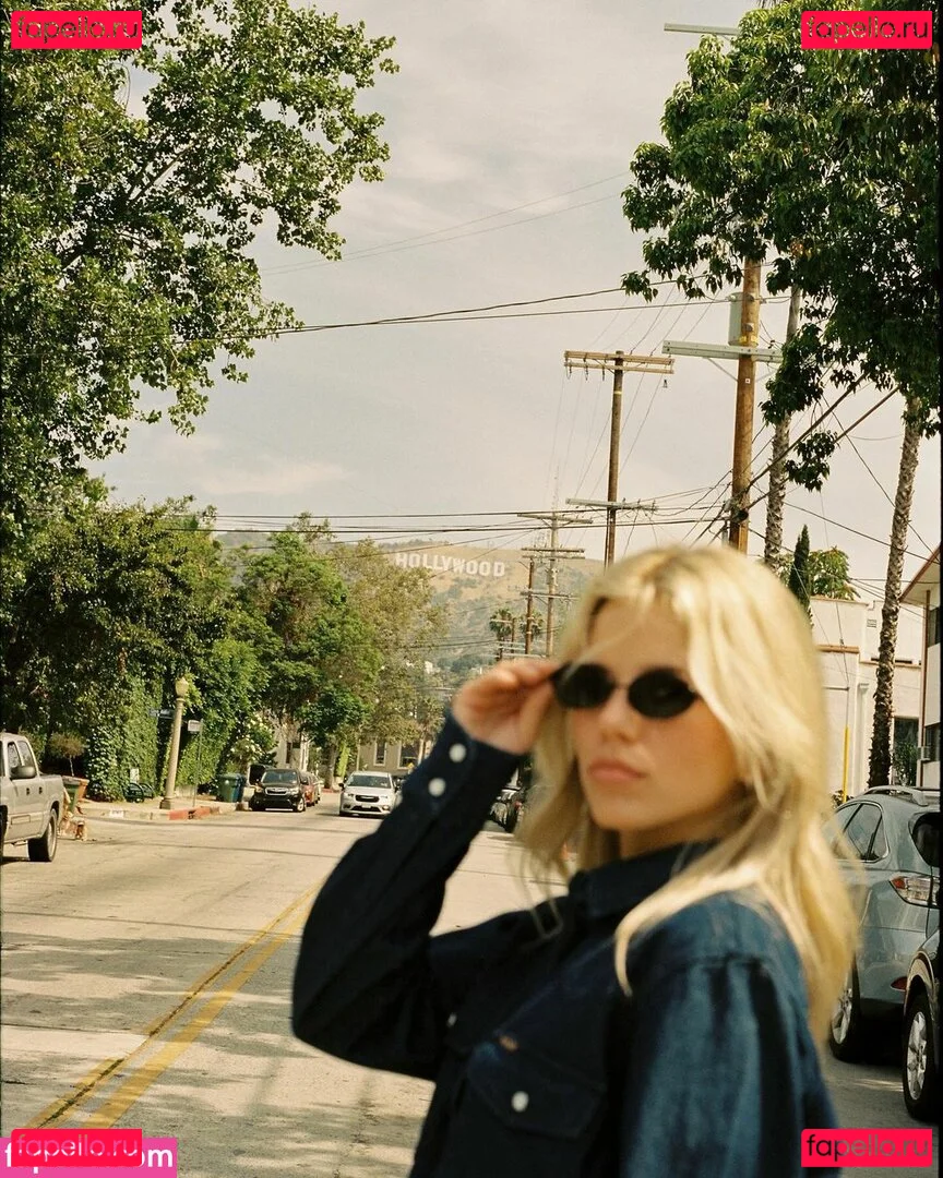 Becca Means Onlyfans Photo Gallery 