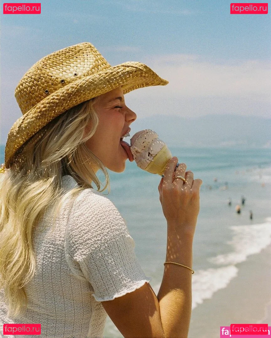 Becca Means Onlyfans Photo Gallery 