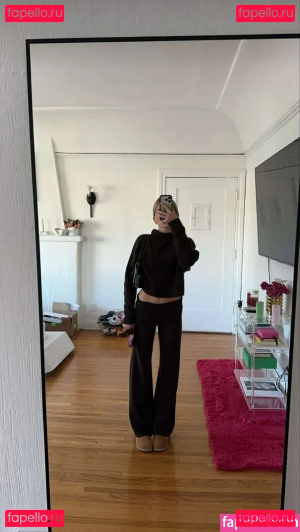 Becca Means Onlyfans Photo Gallery 