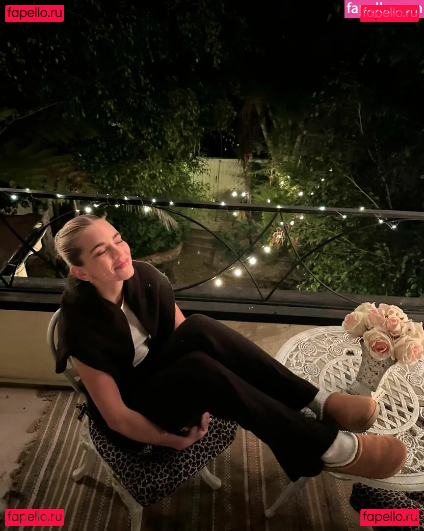 Becca Means Onlyfans Photo Gallery 