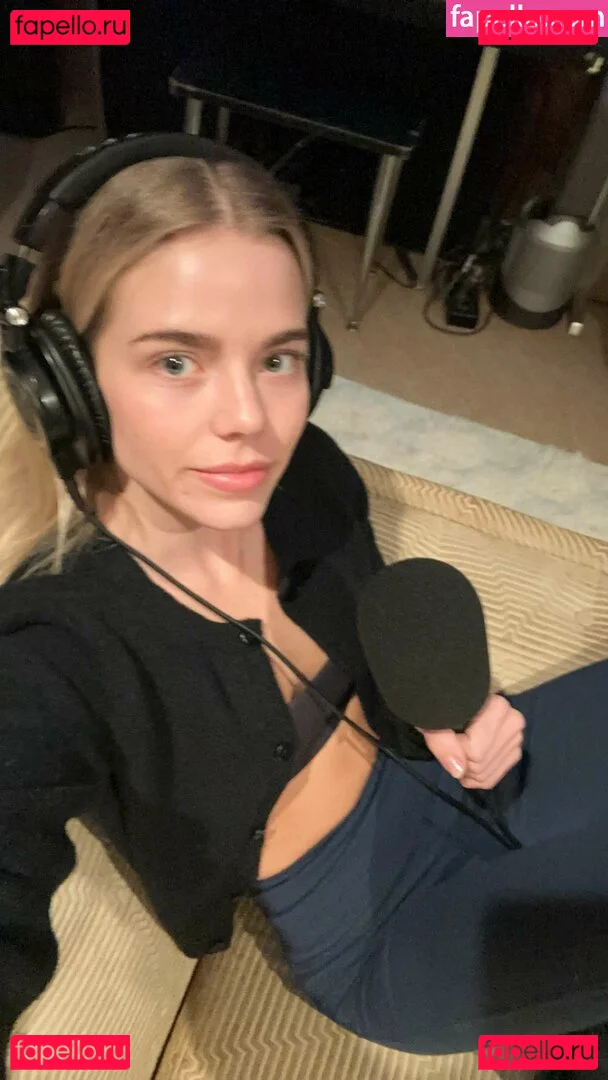 Becca Means Onlyfans Photo Gallery 