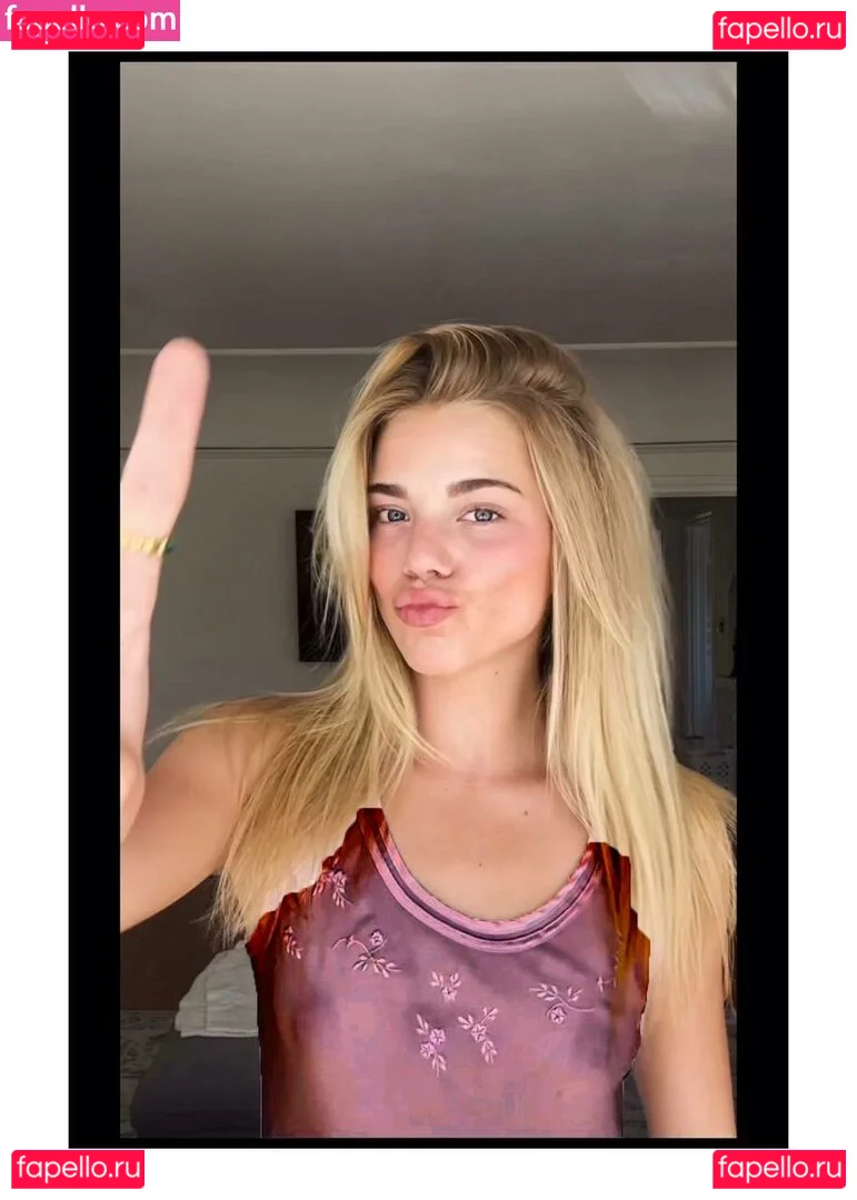 Becca Means Onlyfans Photo Gallery 