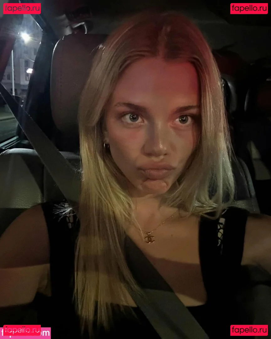 Becca Means Onlyfans Photo Gallery 