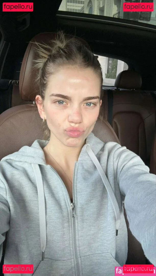 Becca Means Onlyfans Photo Gallery 