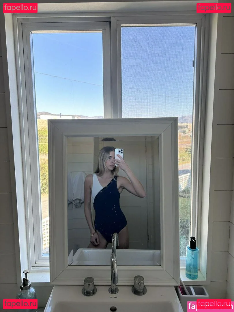 Becca Means Onlyfans Photo Gallery 