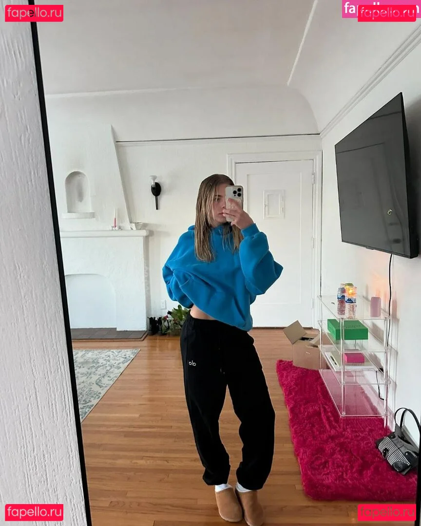 Becca Means Onlyfans Photo Gallery 